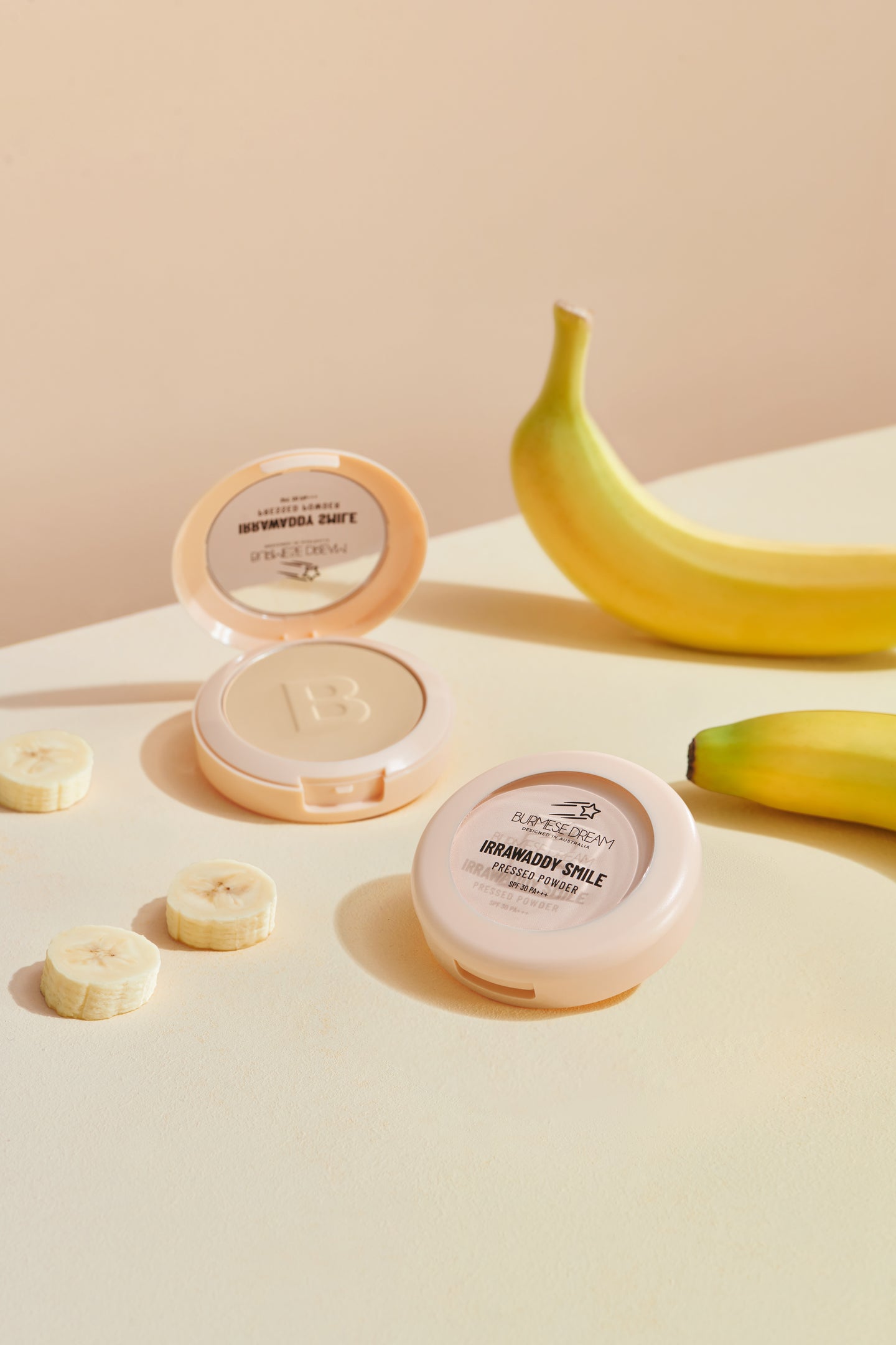 BRIGHTEN & CONCEAL BANANA POWDER